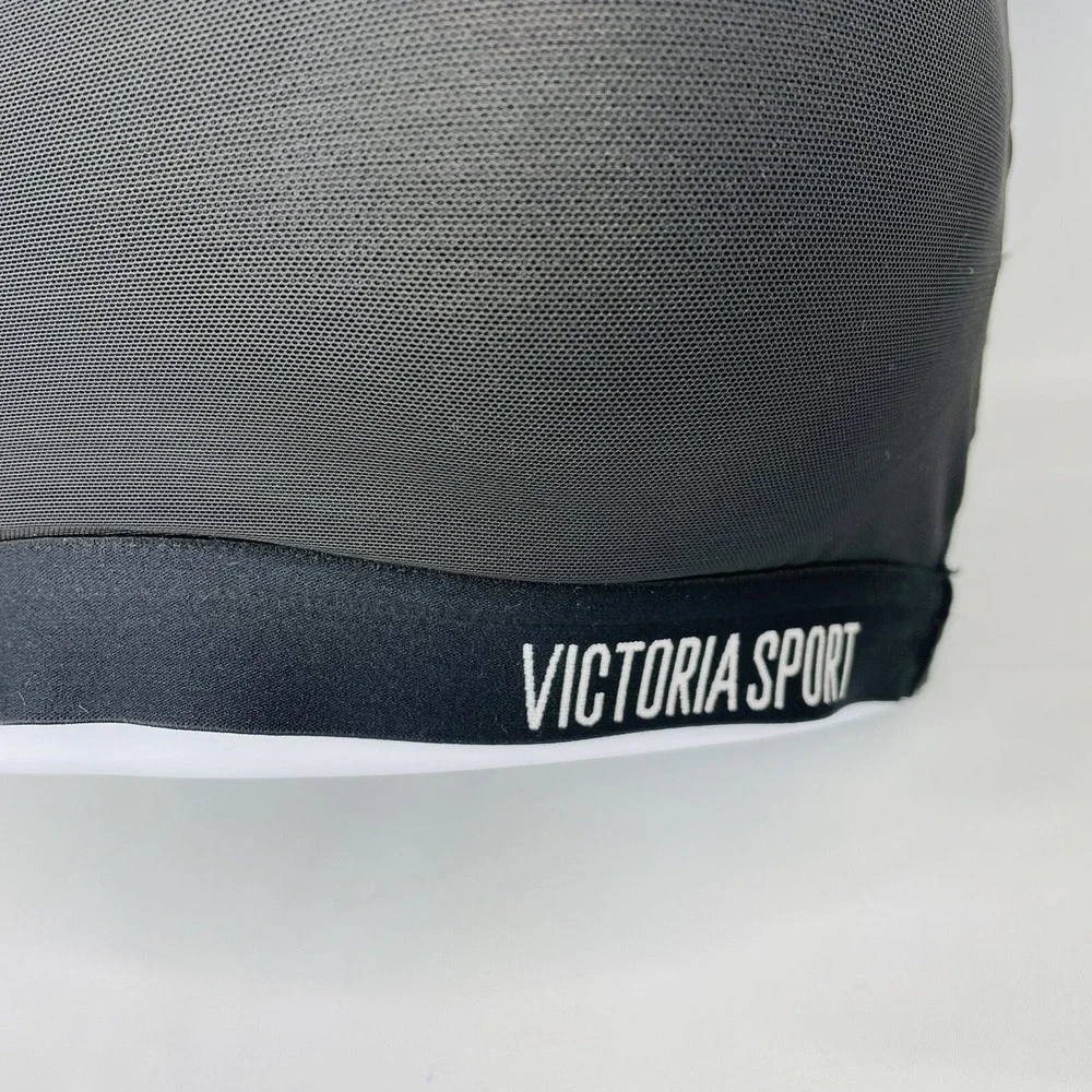Victoria's Secret Lighweight Victoria Sports Bra Size 32C Black‎ Racerback